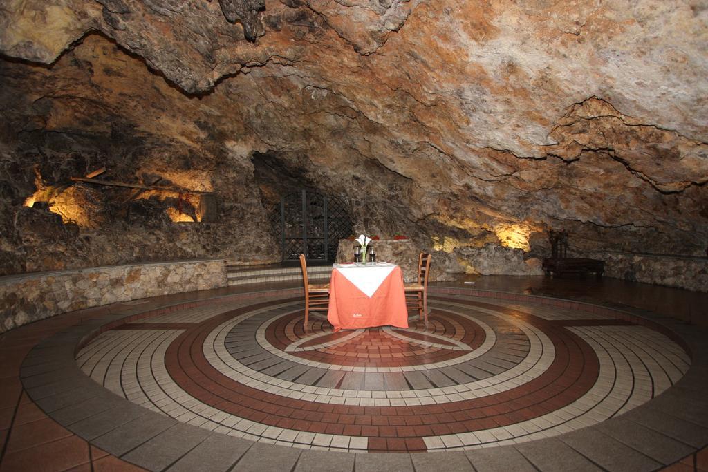 Agriturismo La Grotta Corbara  Ngoại thất bức ảnh